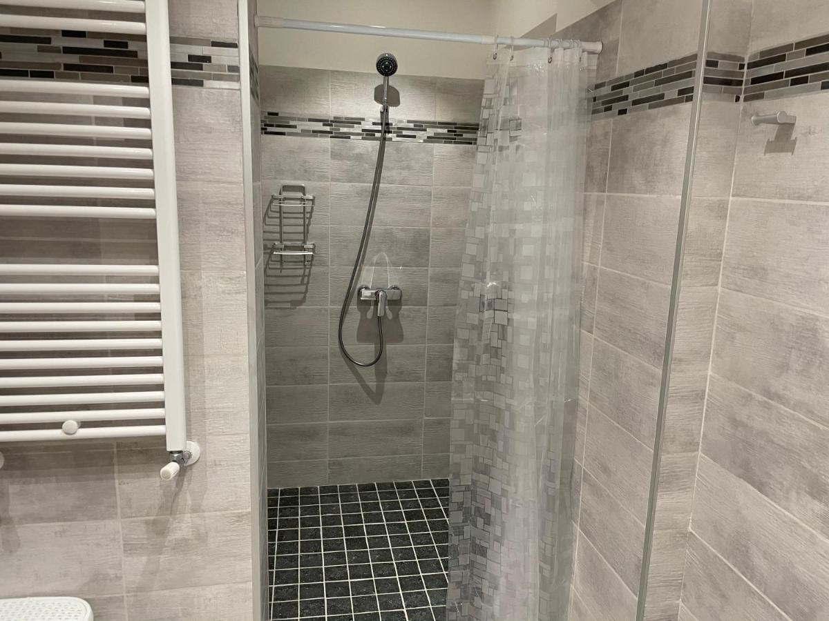 Fancy Westpark 2 Residence Lakeview W7 Bucarest Esterno foto